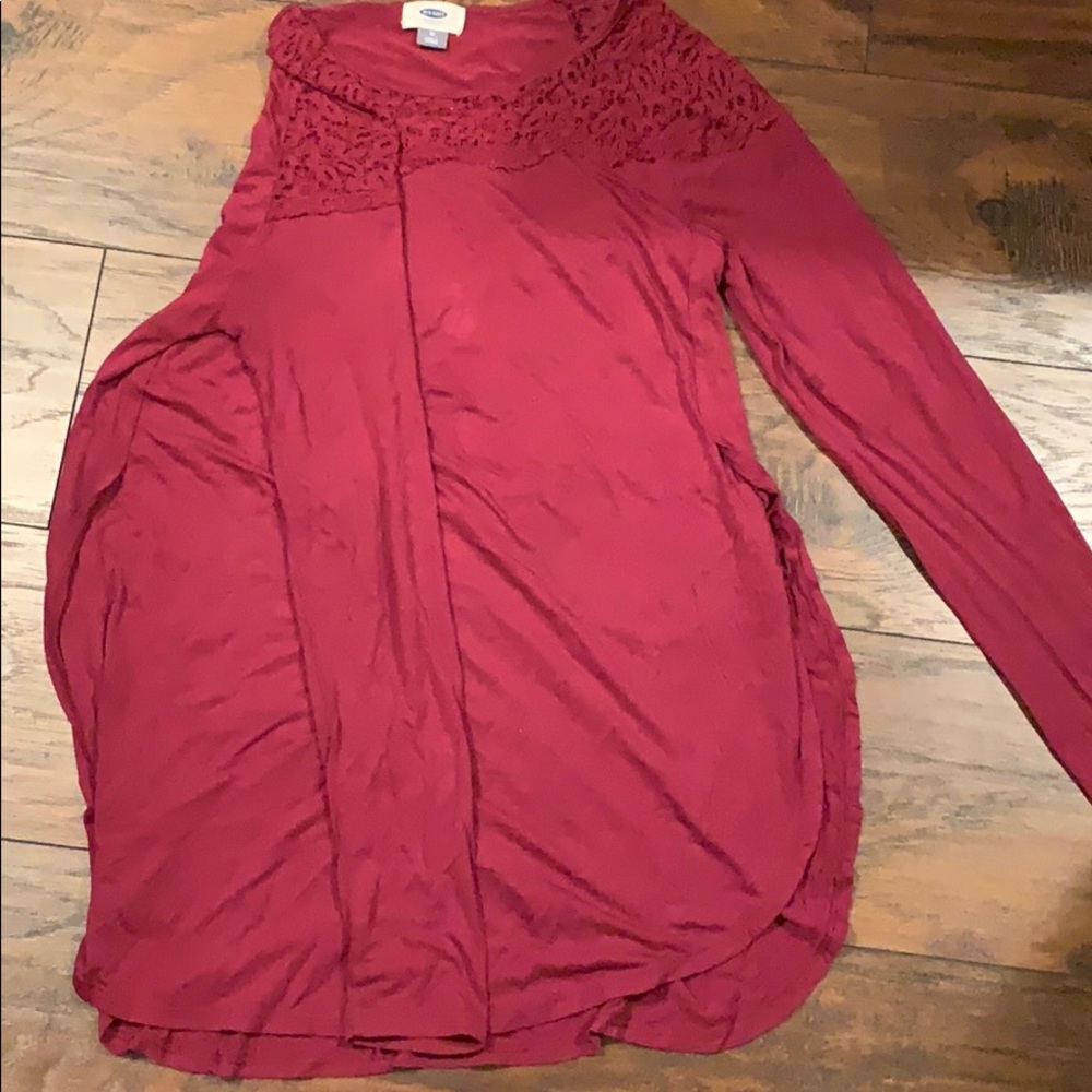 Old navy long sleeve t-shirt